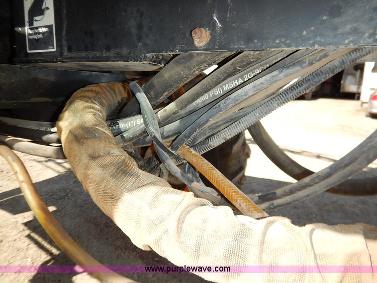 image for item I5095 1994 Wilmar 745 self-propelled sprayer