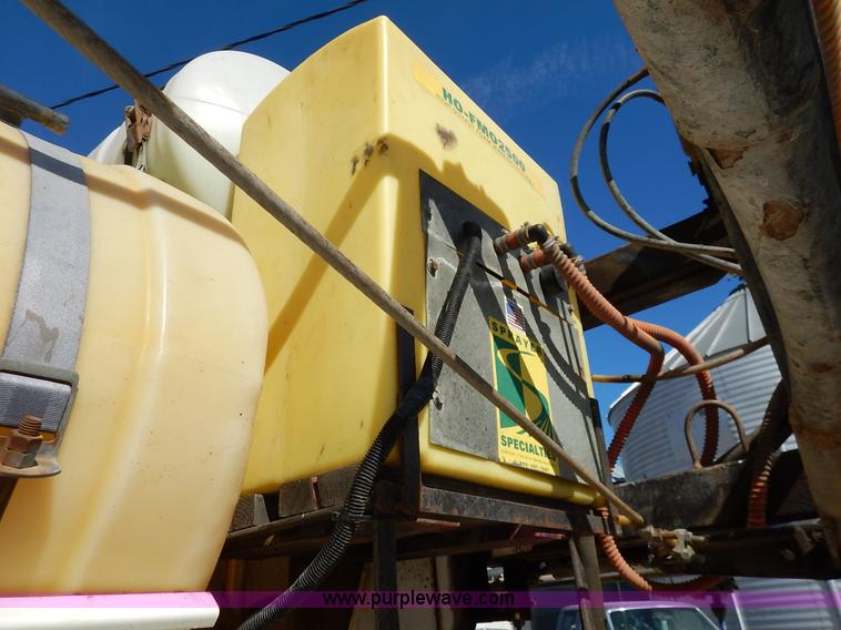 image for item I5095 1994 Wilmar 745 self-propelled sprayer