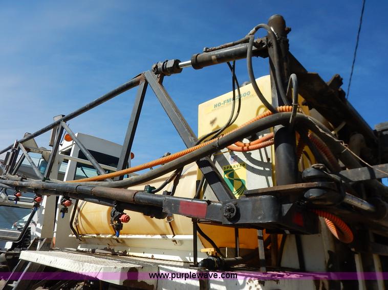 image for item I5095 1994 Wilmar 745 self-propelled sprayer