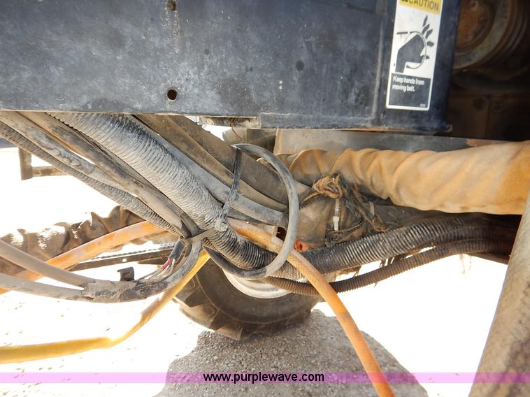 image for item I5095 1994 Wilmar 745 self-propelled sprayer