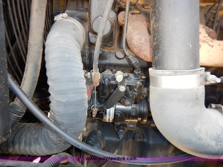 image for item I5095 1994 Wilmar 745 self-propelled sprayer