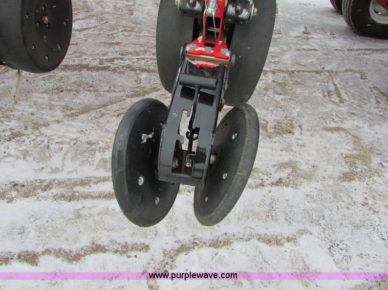 image for item I6616 2012 White 8524 planter