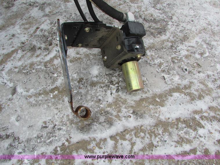 image for item I6616 2012 White 8524 planter