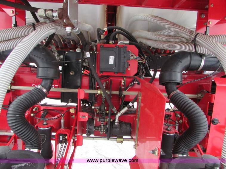 image for item I6616 2012 White 8524 planter