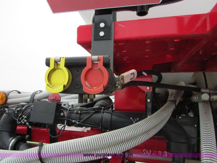 image for item I6616 2012 White 8524 planter