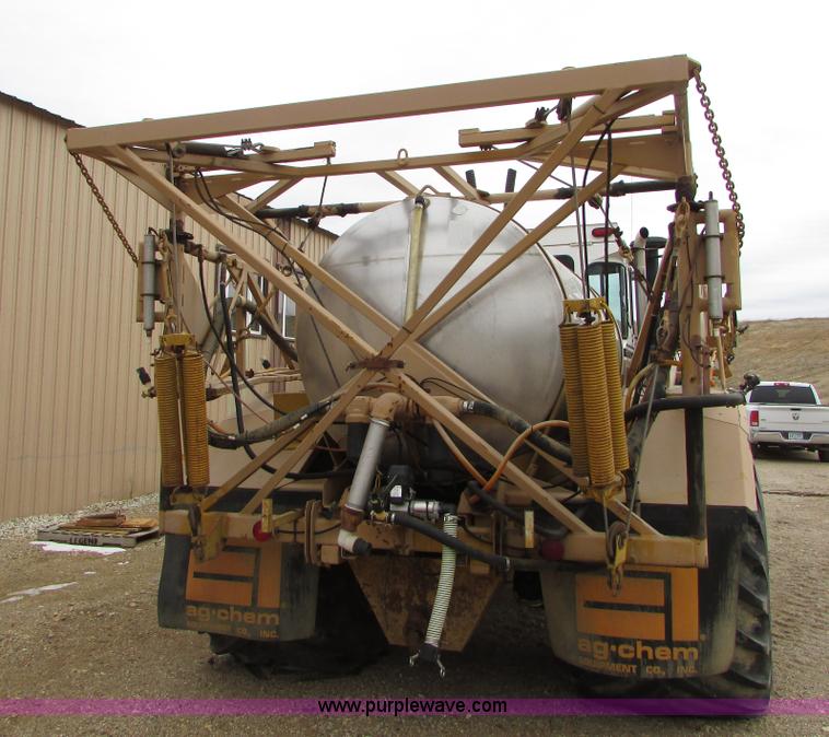 image for item I6640 1991 Ag-Chem TerraGator 1804 self-propelled sprayer