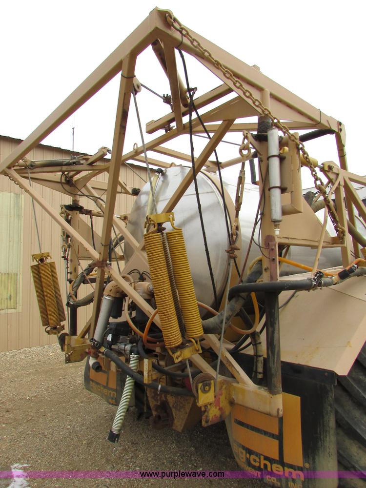 image for item I6640 1991 Ag-Chem TerraGator 1804 self-propelled sprayer