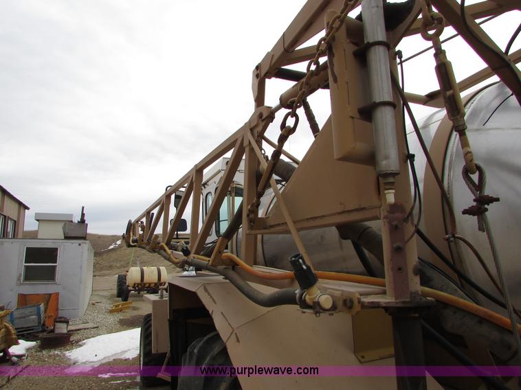 image for item I6640 1991 Ag-Chem TerraGator 1804 self-propelled sprayer