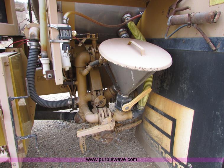 image for item I6640 1991 Ag-Chem TerraGator 1804 self-propelled sprayer