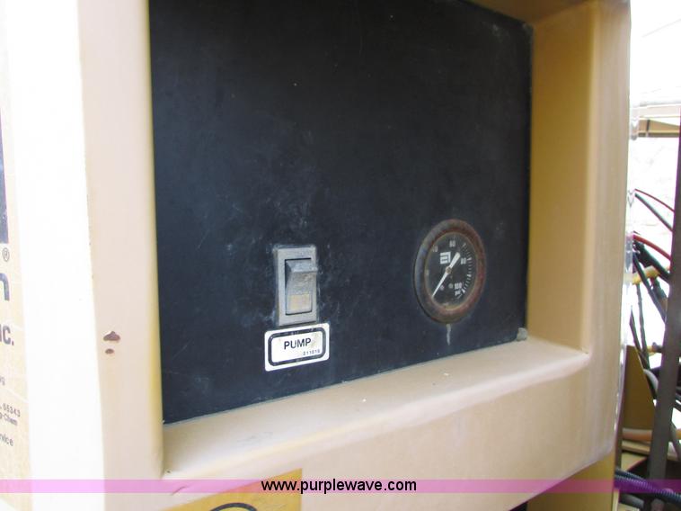 image for item I6640 1991 Ag-Chem TerraGator 1804 self-propelled sprayer