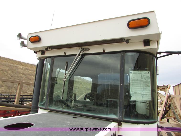 image for item I6640 1991 Ag-Chem TerraGator 1804 self-propelled sprayer