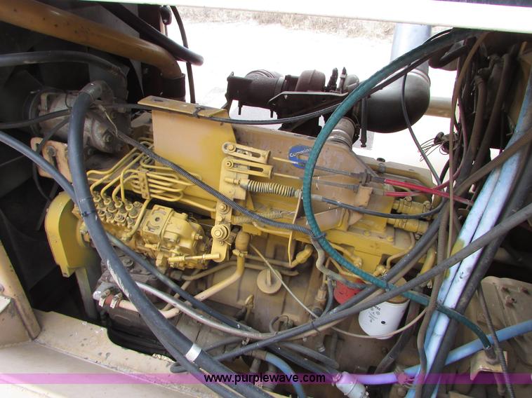 image for item I6640 1991 Ag-Chem TerraGator 1804 self-propelled sprayer