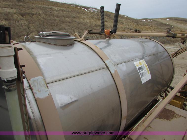 image for item I6640 1991 Ag-Chem TerraGator 1804 self-propelled sprayer