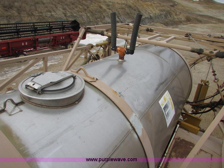 image for item I6640 1991 Ag-Chem TerraGator 1804 self-propelled sprayer