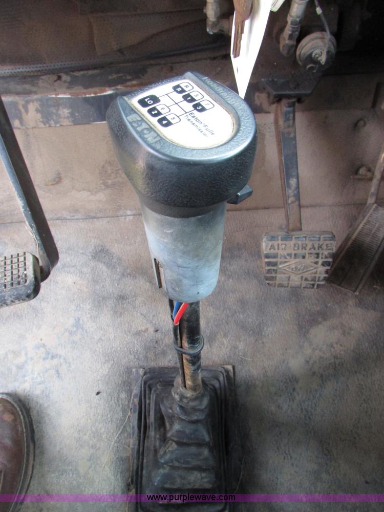 image for item I6640 1991 Ag-Chem TerraGator 1804 self-propelled sprayer