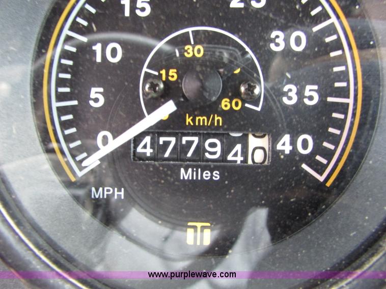 image for item I6640 1991 Ag-Chem TerraGator 1804 self-propelled sprayer