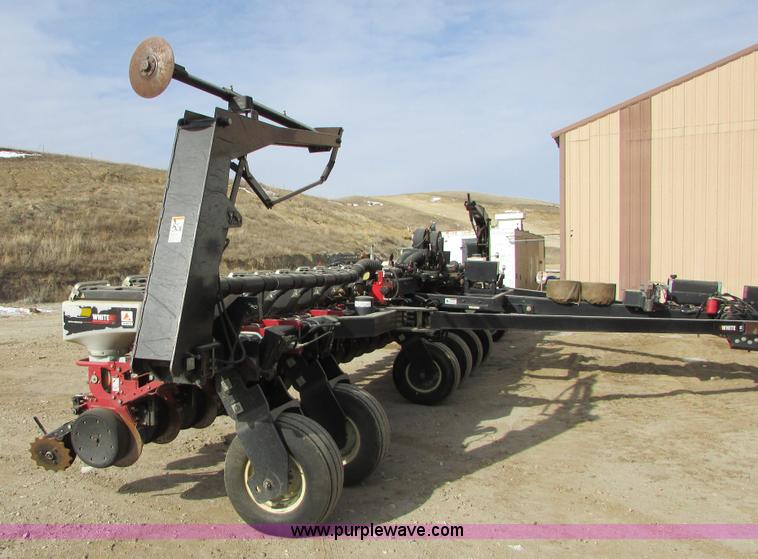 image for item I6641 2001 White 8524 split row planter