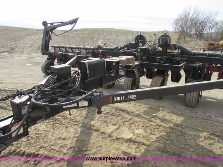 image for item I6641 2001 White 8524 split row planter