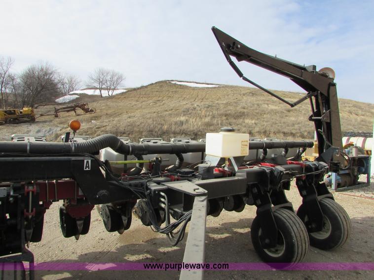 image for item I6641 2001 White 8524 split row planter