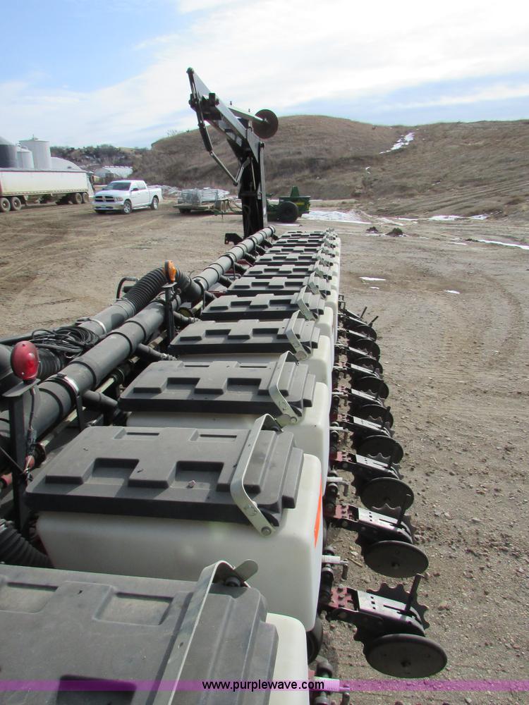 image for item I6641 2001 White 8524 split row planter