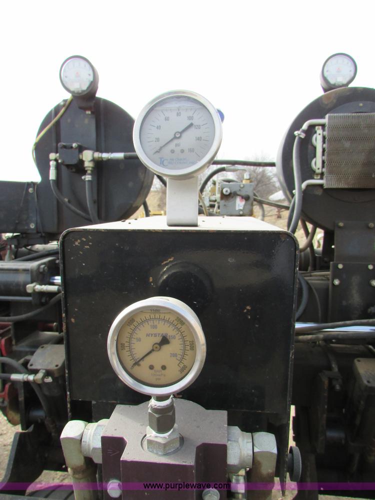 image for item I6641 2001 White 8524 split row planter