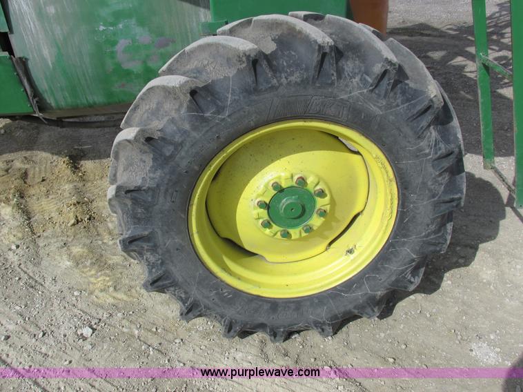 image for item K2035 John Deere 6000 self-propelled sprayer