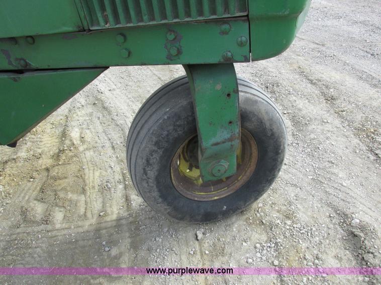 image for item K2035 John Deere 6000 self-propelled sprayer