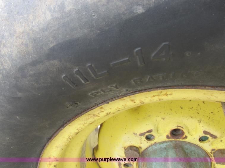 image for item K2035 John Deere 6000 self-propelled sprayer