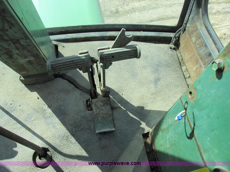 image for item K2035 John Deere 6000 self-propelled sprayer