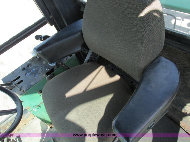 image for item K2035 John Deere 6000 self-propelled sprayer