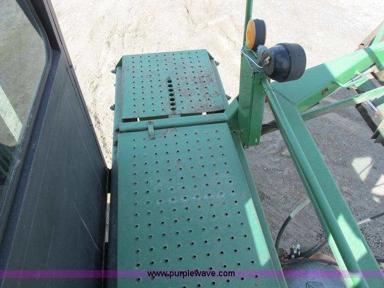 image for item K2035 John Deere 6000 self-propelled sprayer