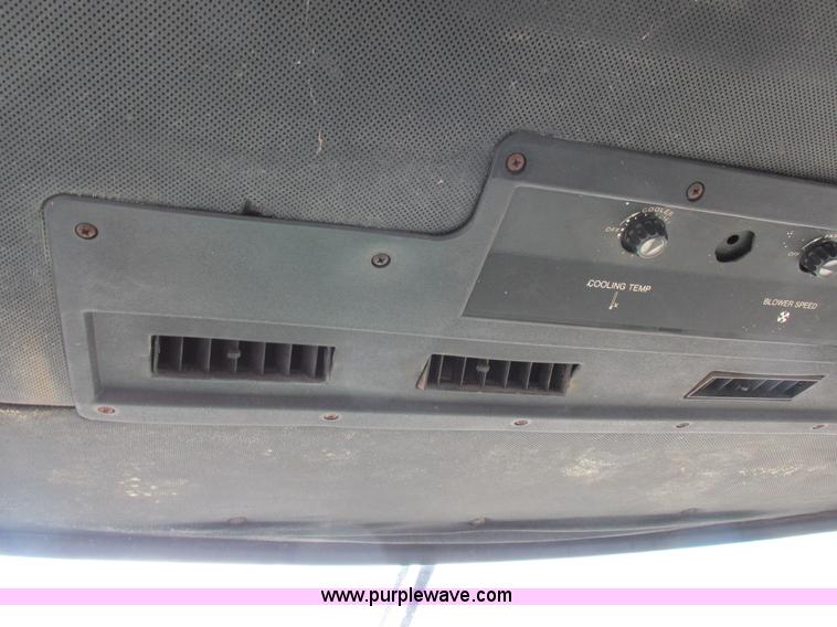 image for item K2035 John Deere 6000 self-propelled sprayer