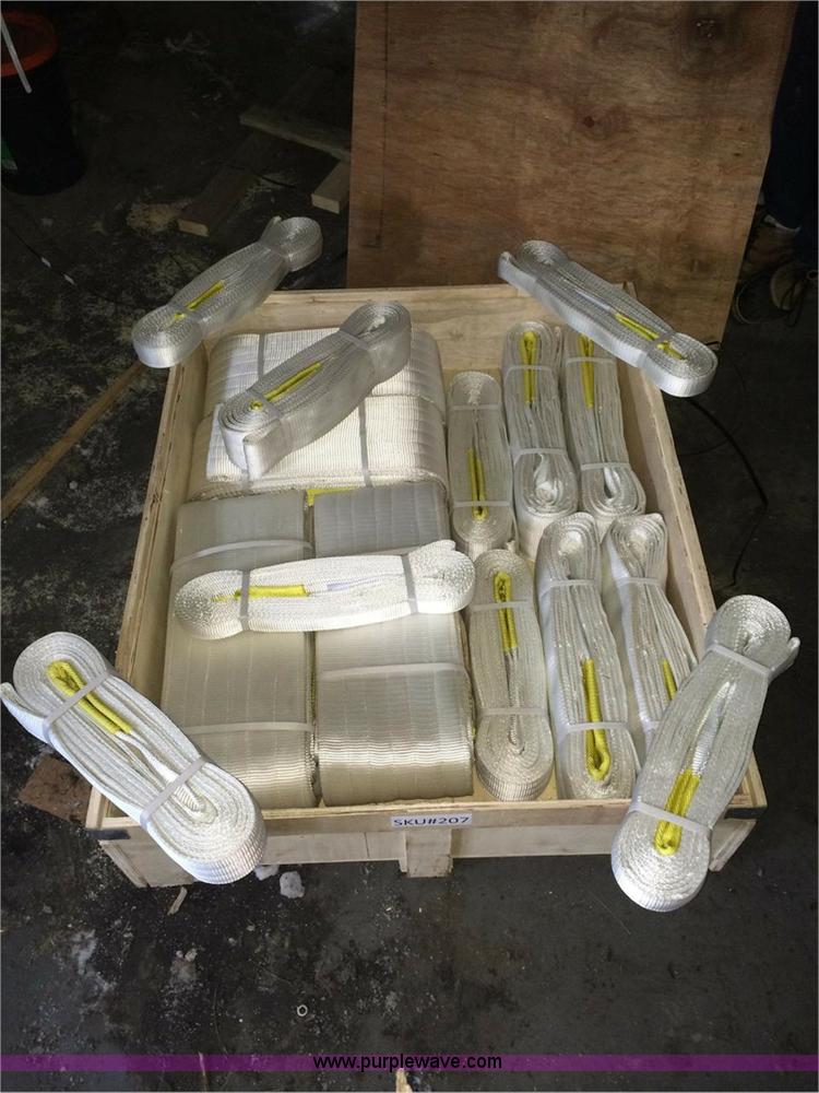 image for item K2541 (16) 30' recovery tow straps