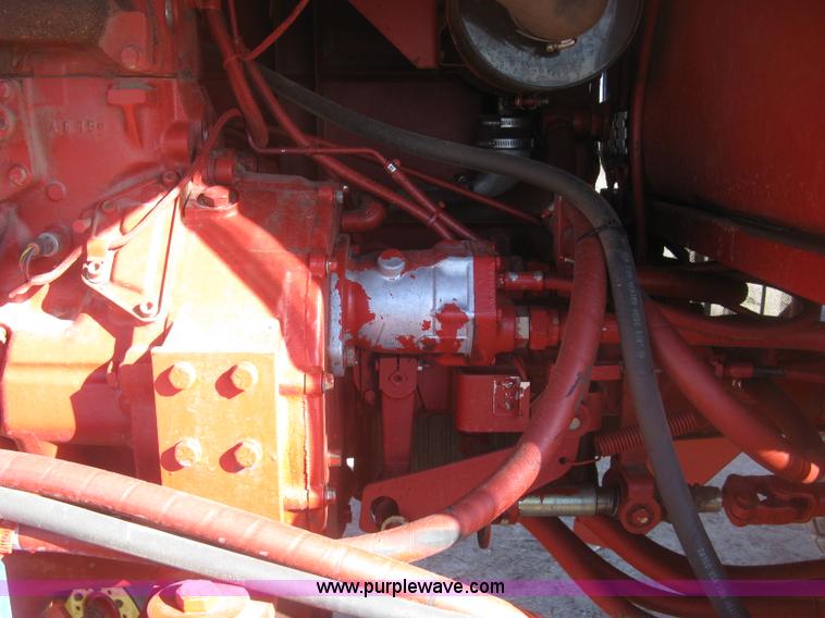 image for item K2930 1995 New Holland 2550 SpeedRower self-propelled windrower