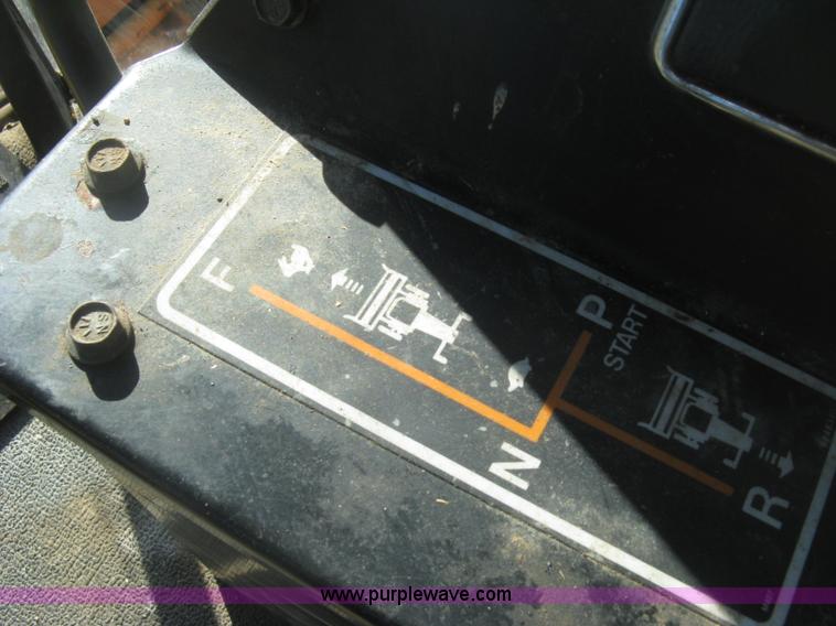 image for item K2930 1995 New Holland 2550 SpeedRower self-propelled windrower