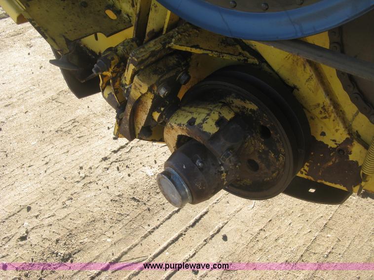 image for item K2930 1995 New Holland 2550 SpeedRower self-propelled windrower