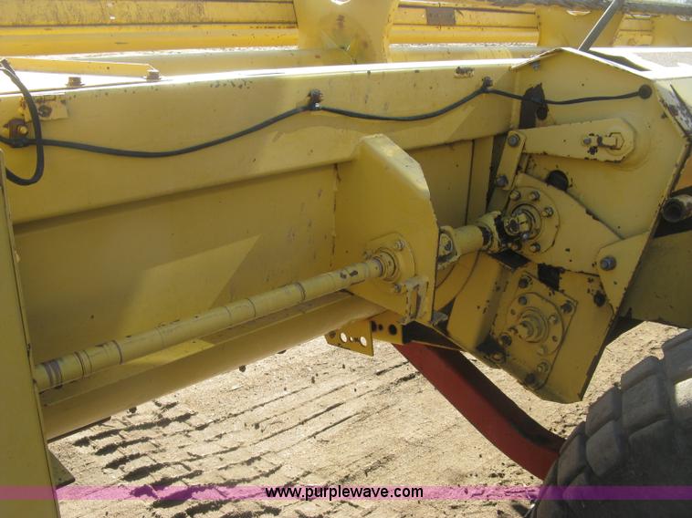 image for item K2930 1995 New Holland 2550 SpeedRower self-propelled windrower