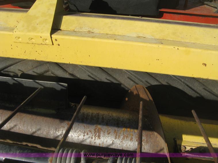 image for item K2930 1995 New Holland 2550 SpeedRower self-propelled windrower