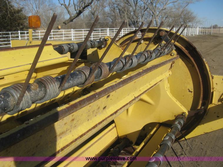 image for item K2930 1995 New Holland 2550 SpeedRower self-propelled windrower