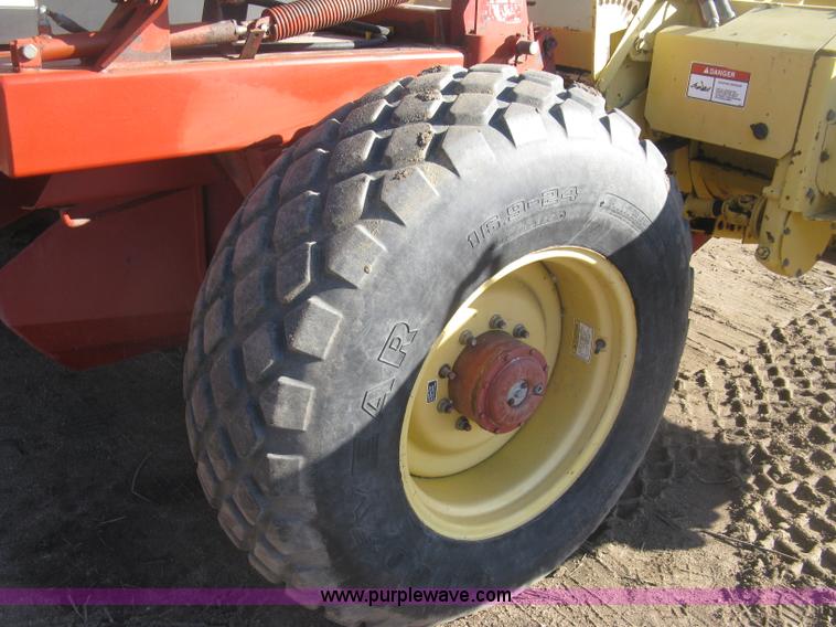 image for item K2930 1995 New Holland 2550 SpeedRower self-propelled windrower