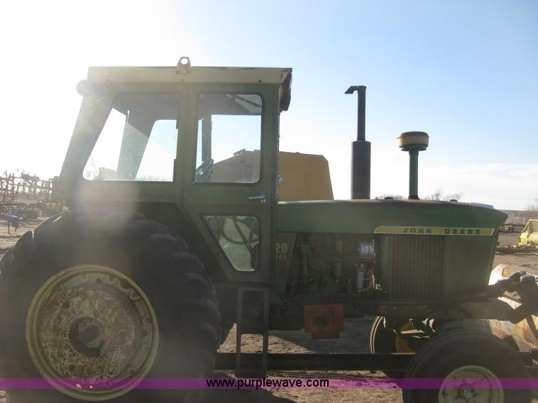 image for item K2943 1968 John Deere 4020 tractor