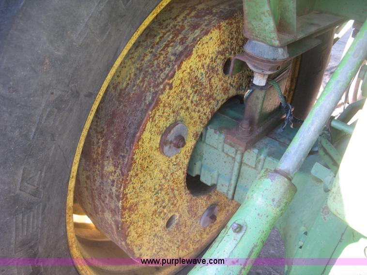 image for item K2943 1968 John Deere 4020 tractor