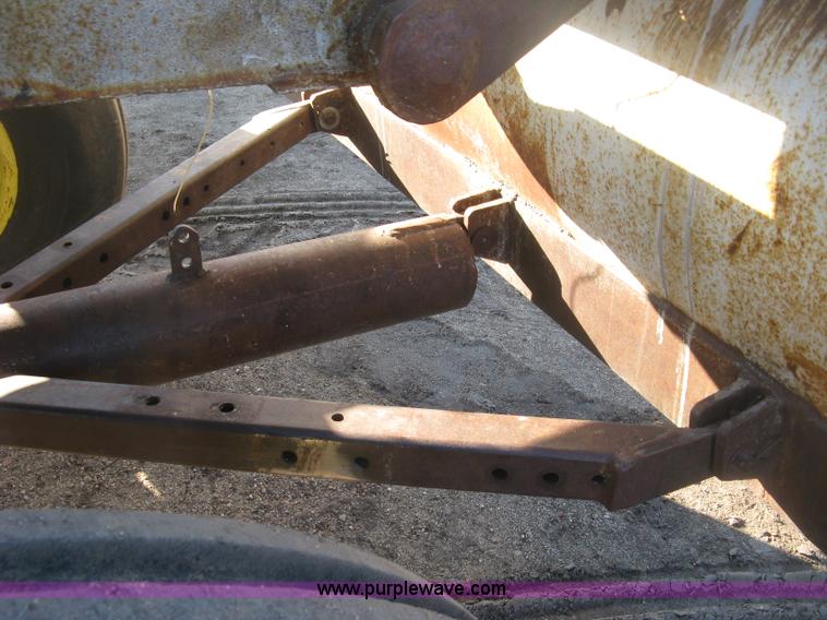 image for item K2943 1968 John Deere 4020 tractor