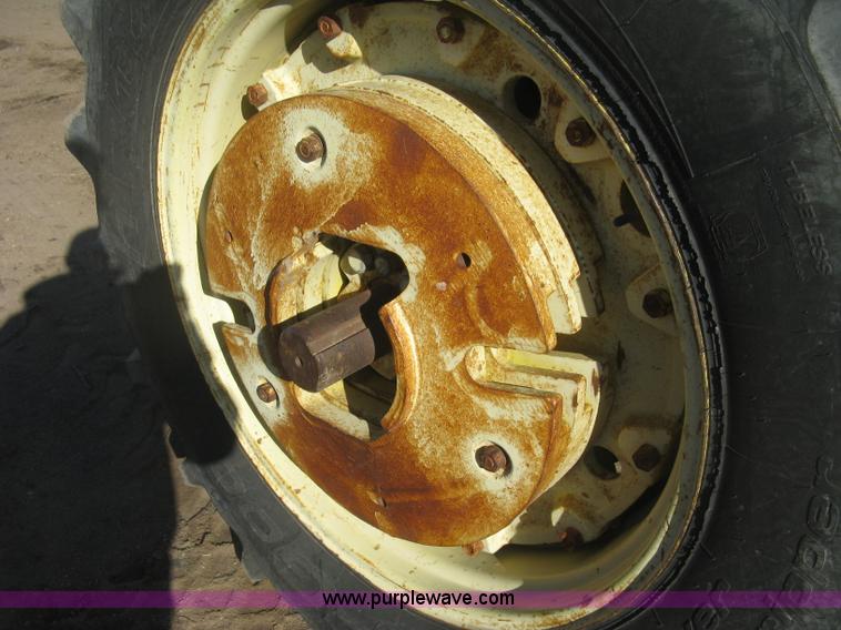 image for item K2944 1964 John Deere 4020 tractor