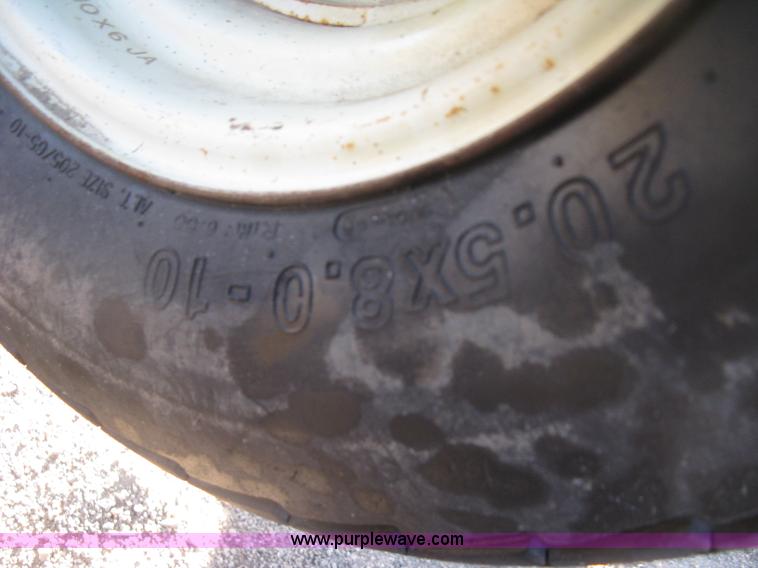 image for item K2946 Great Plains Sub-Soiler 1700 field cultivator