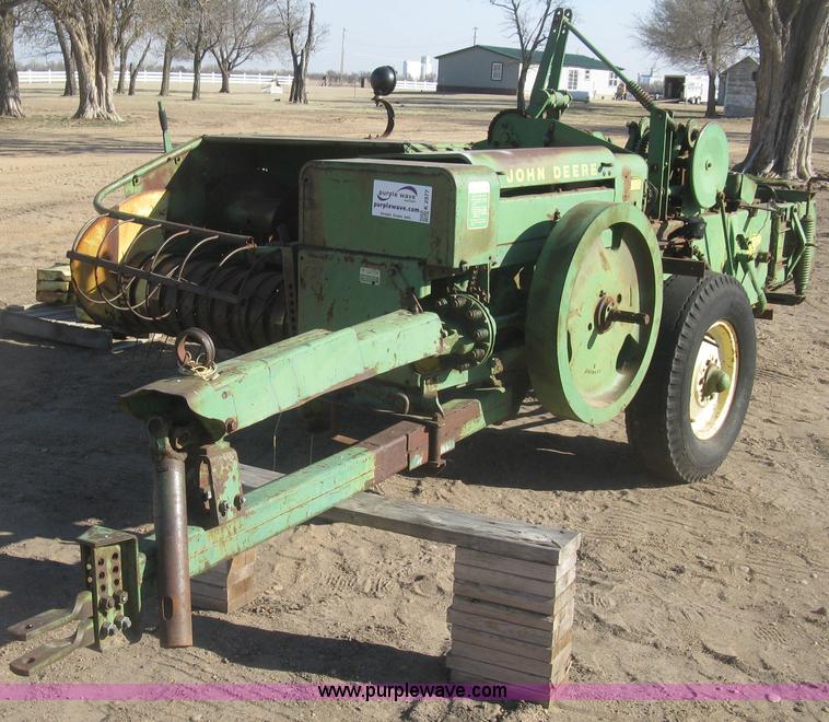 image for item K2977 John Deere 224WS square baler