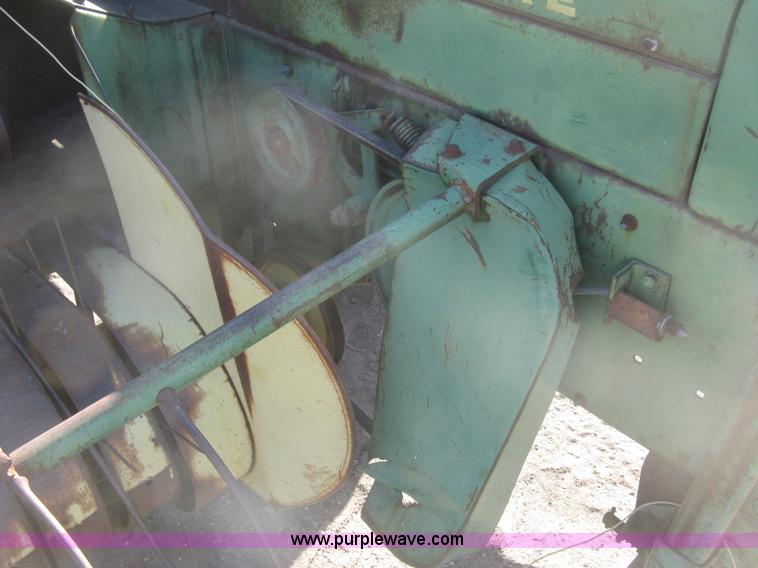image for item K2977 John Deere 224WS square baler