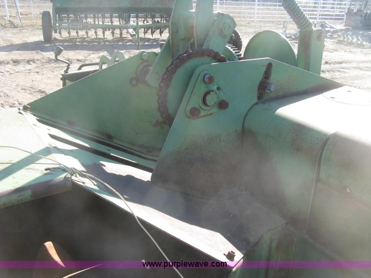 image for item K2977 John Deere 224WS square baler