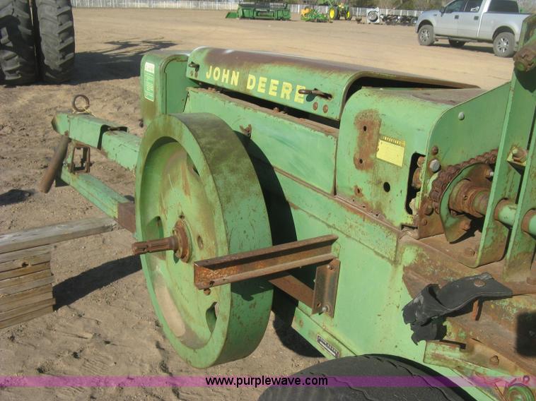image for item K2977 John Deere 224WS square baler