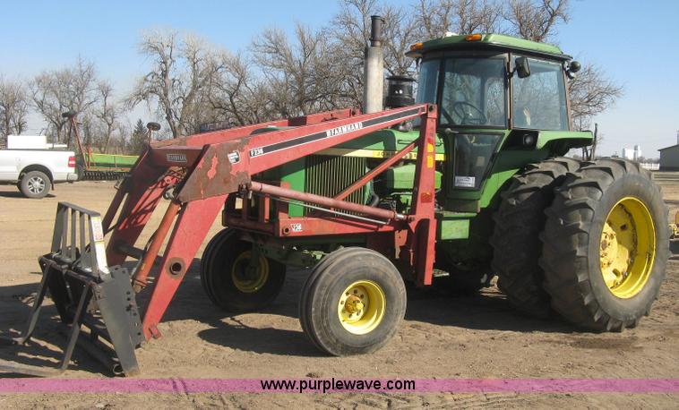 image for item K2978 1976 John Deere 4630 tractor